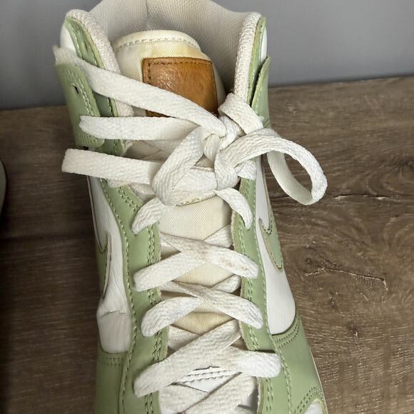 Nike Dunk High SE Mens 9.5 Inspected By Swoosh DQ7680-300 Honeydew White main image 9